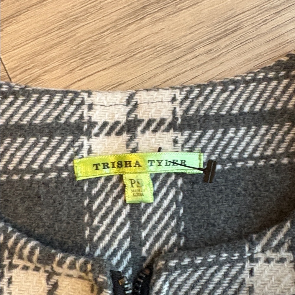 Trisha Tyler plaid jacket - Picture 4 of 8